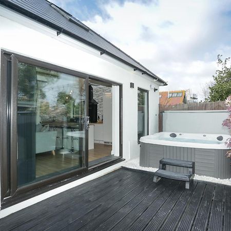 The Broadway Beach House With Hot Tub Herne Bay Exterior foto