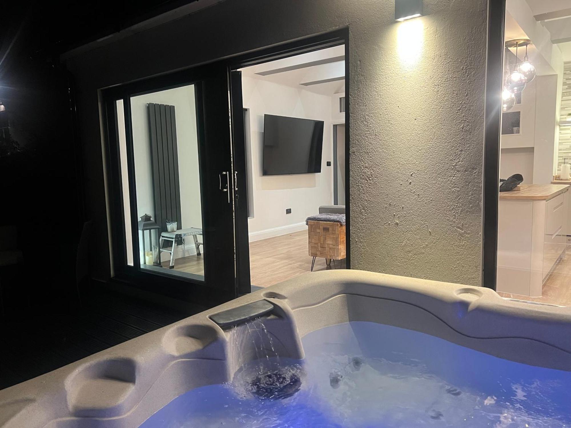 The Broadway Beach House With Hot Tub Herne Bay Exterior foto